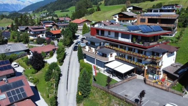 Hotel Bergkranz Мидерс Екстериор снимка